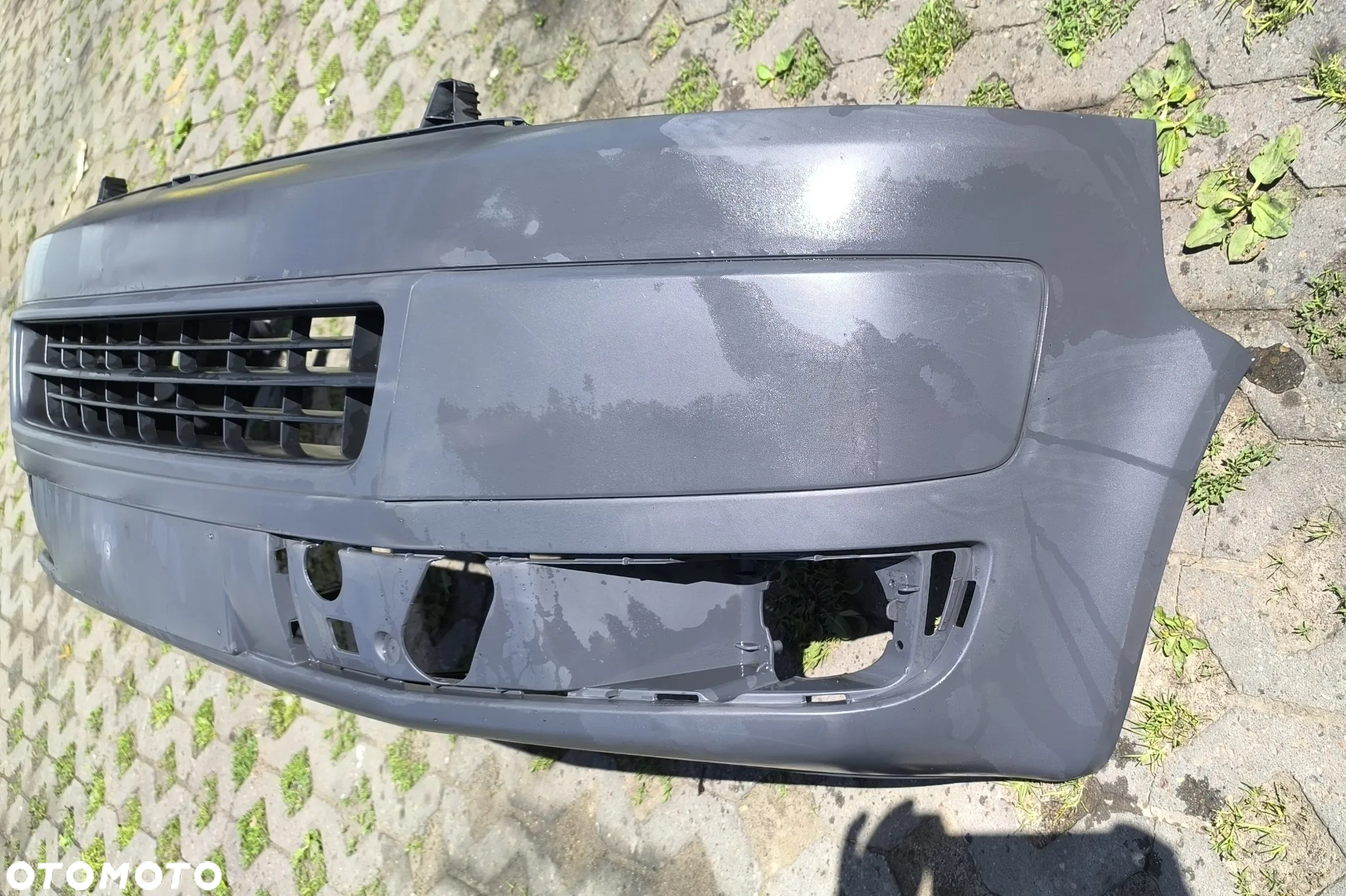 zderzak przód vw T5 multivan lift - 2