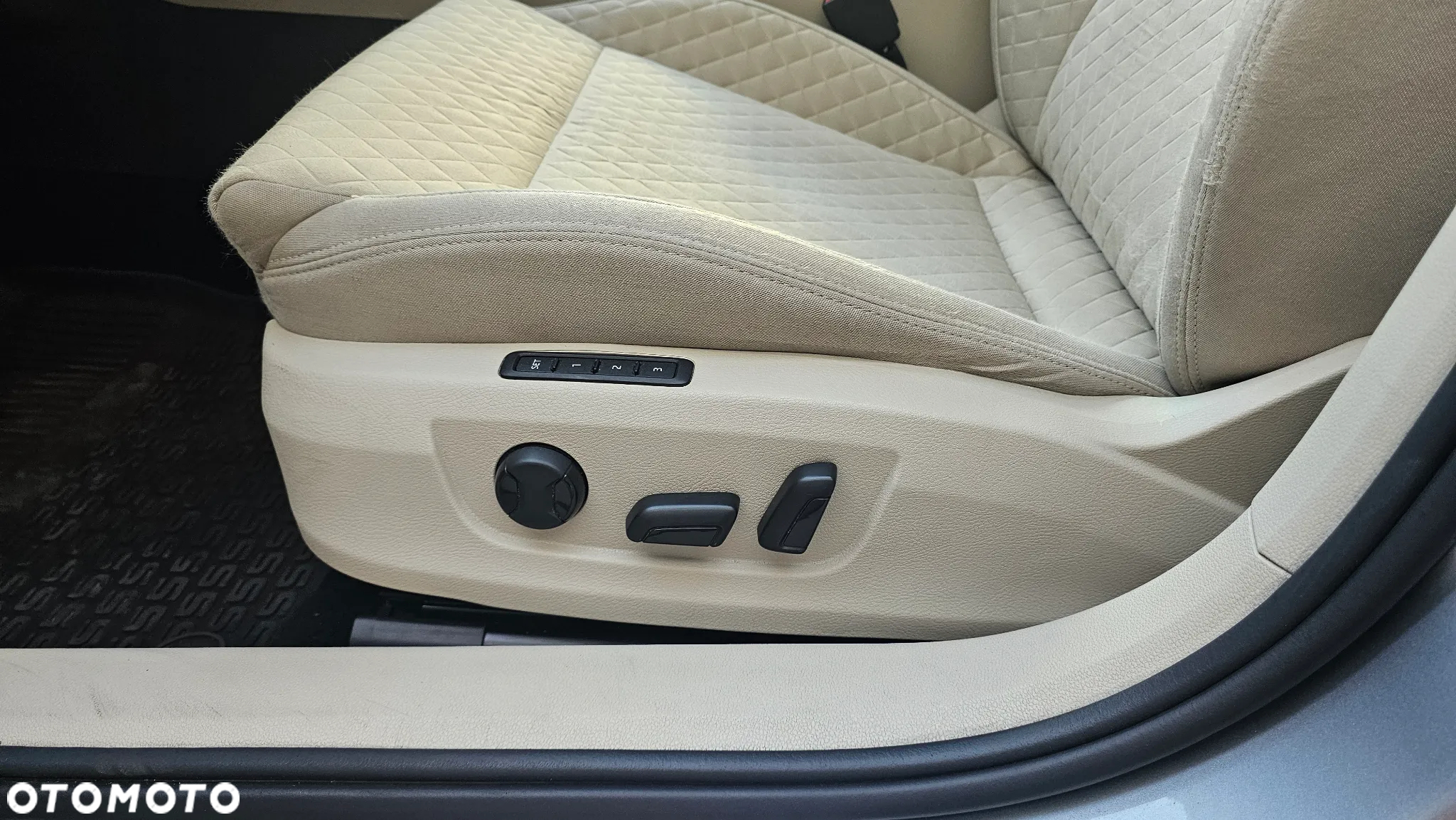 Skoda Superb 2.0 TDI Style DSG - 19