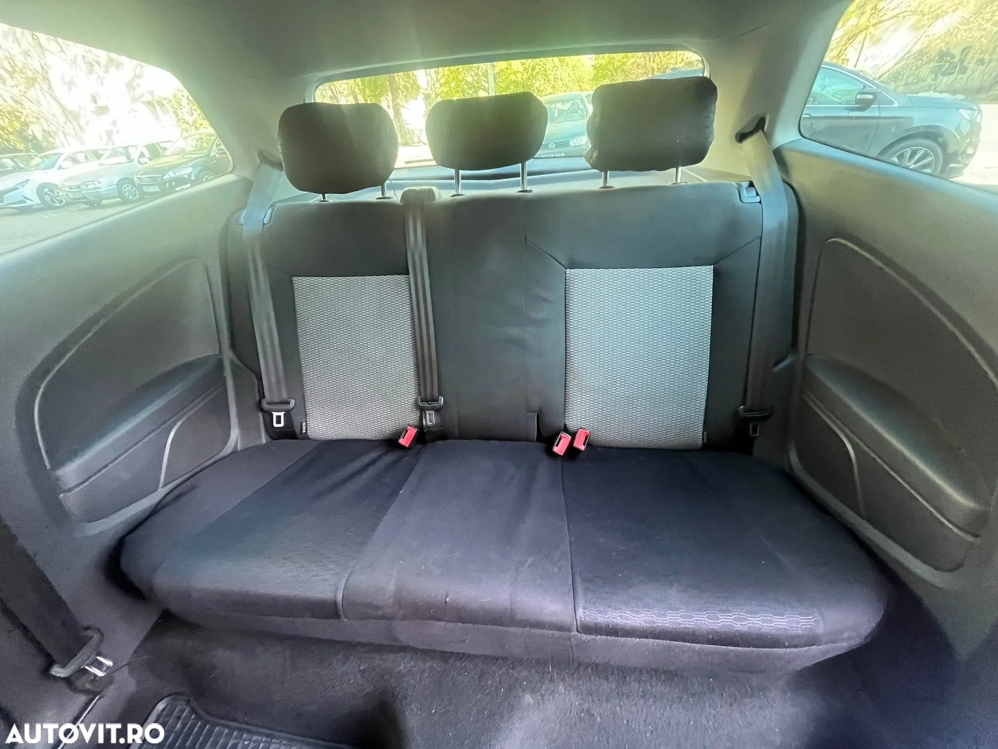Volkswagen Polo - 10