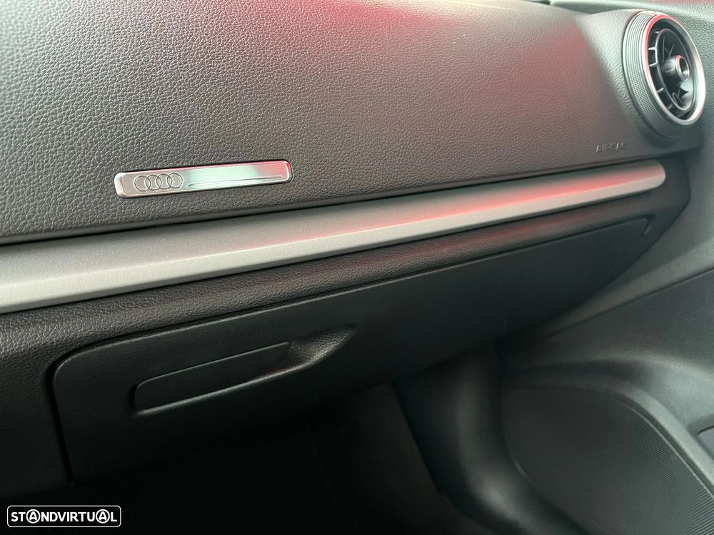 Audi A3 Sportback 1.6 TDI Attraction - 29