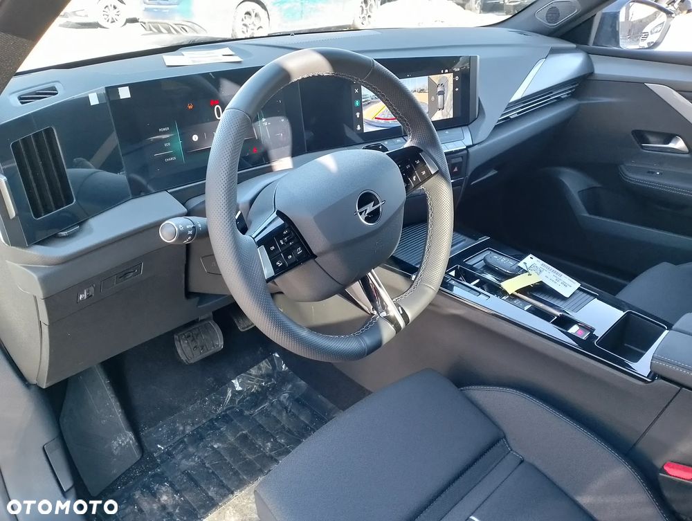 Opel Astra 1.2 T mHEV GS eDTC - 11