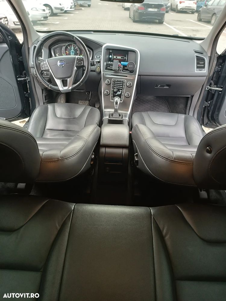 Volvo XC 60 D4AWD Momentum - 5