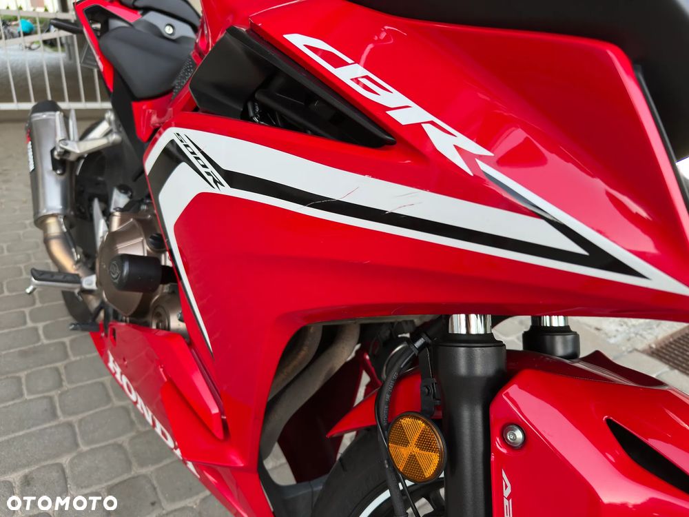 Honda CBR - 9