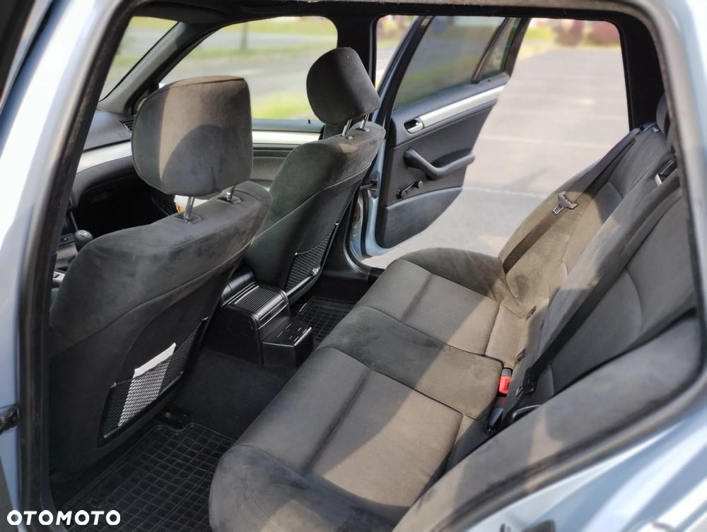 BMW Seria 3 318i - 9