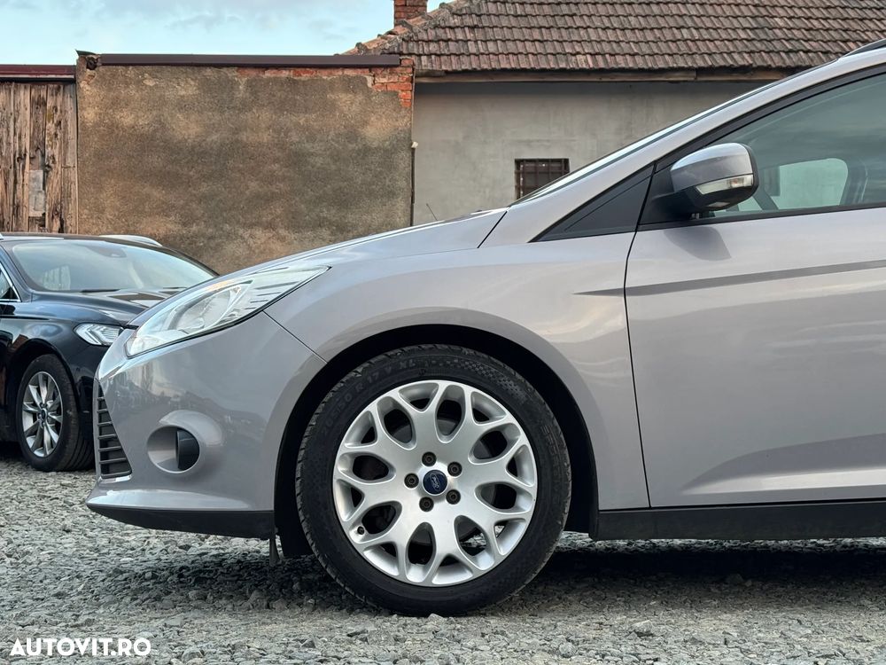 Ford Focus 1.6 TDCI DPF Start-Stopp-System Business - 16