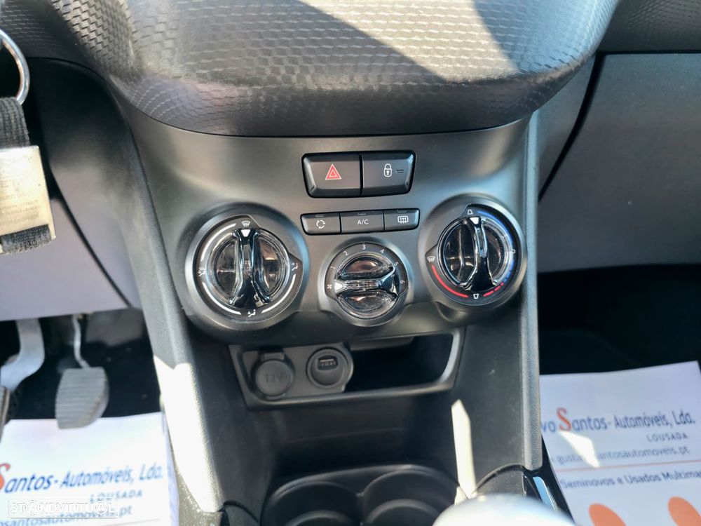 Peugeot 2008 1.2 PureTech Signature - 13