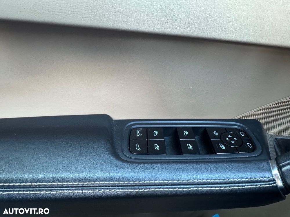 Porsche Cayenne Turbo Tiptronic S - 17