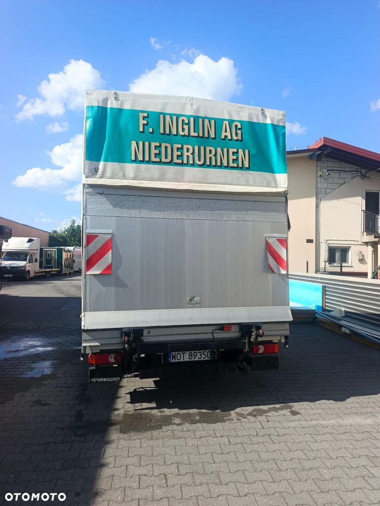 Nissan CABSATAR NT400 - 5