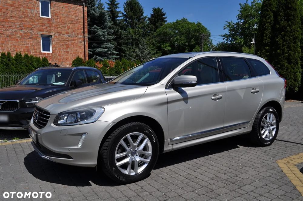Volvo XC 60 D4 AWD Summum - 4