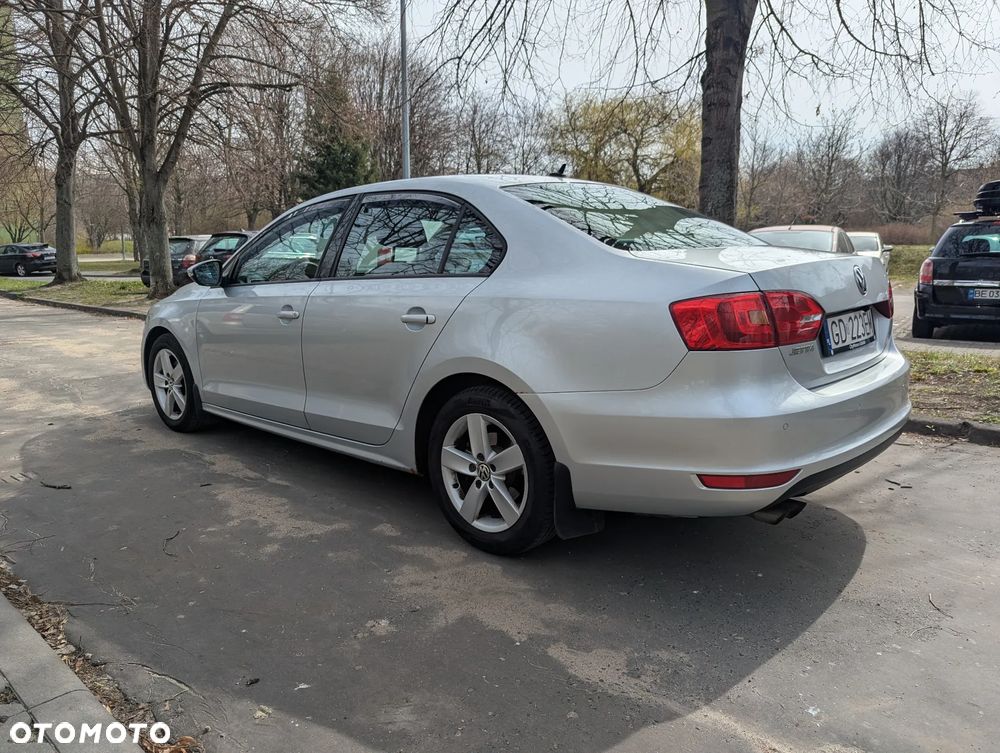 Volkswagen Jetta 1.4 TSI Comfortline - 8