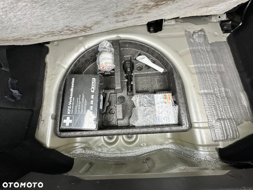 Ford Fiesta 1.25 Ambiente - 22