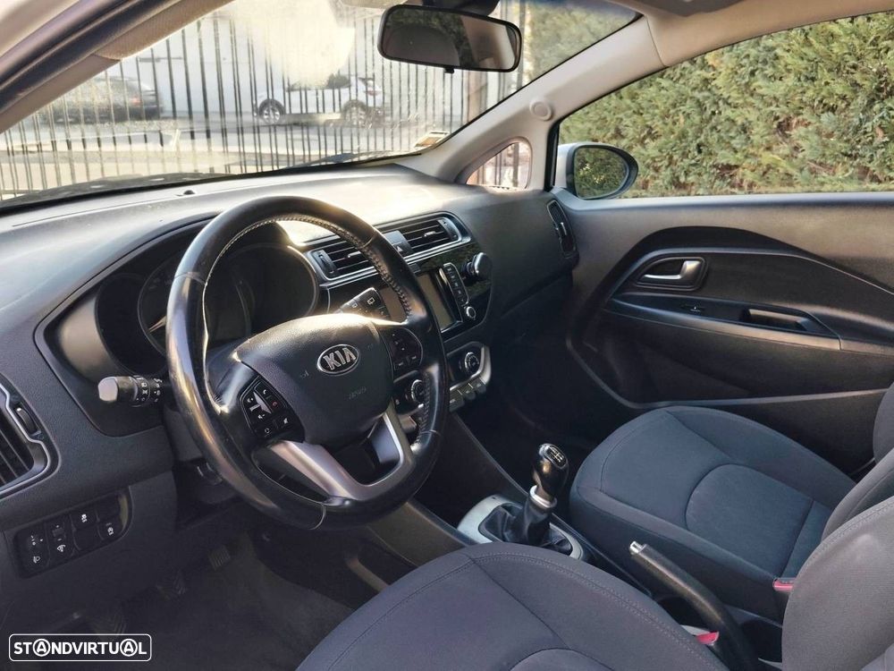 Kia Rio 1.1 CRDi More - 14