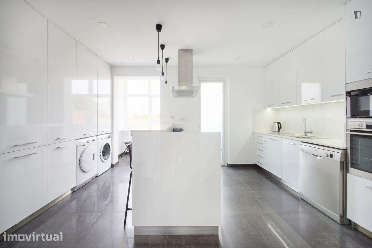 Quarto - localizado em Alvalade Lisbon - Grande imagem: 2/39