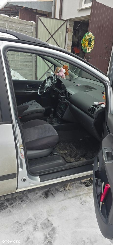 Volkswagen Sharan 2.0 TDI Basis - 16