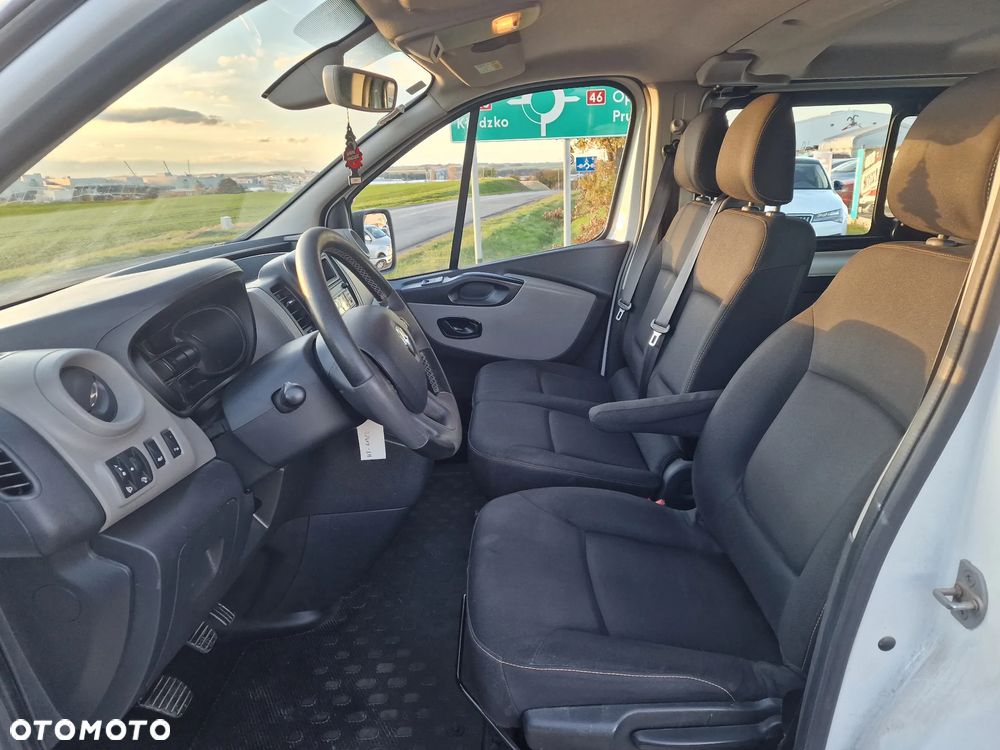 Renault Trafic - 18