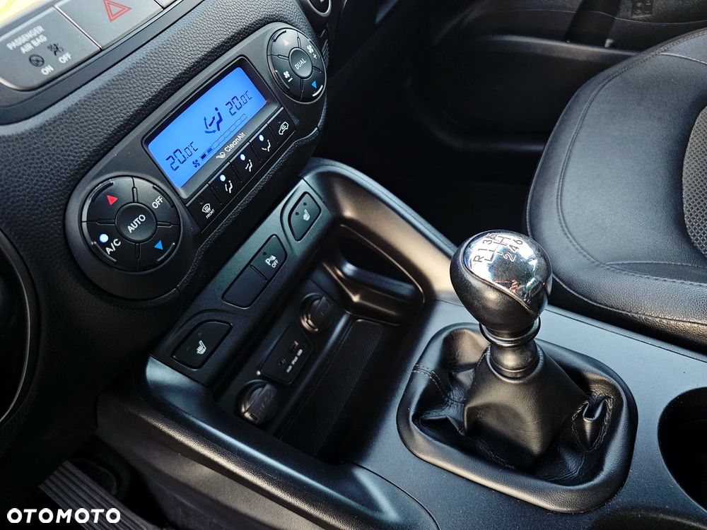 Hyundai ix35 2.0 CRDi Premium 2WD - 27
