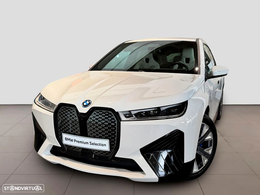BMW iX xDrive40 - 1