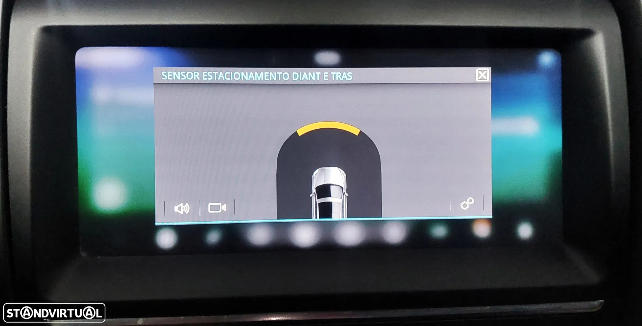 Jaguar E-Pace 2.0 i4D R-Dynamic - 15