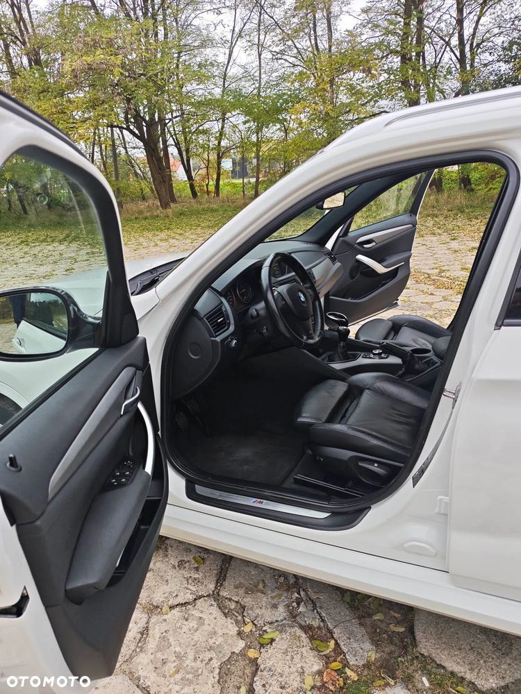 BMW X1 xDrive18d xLine - 26