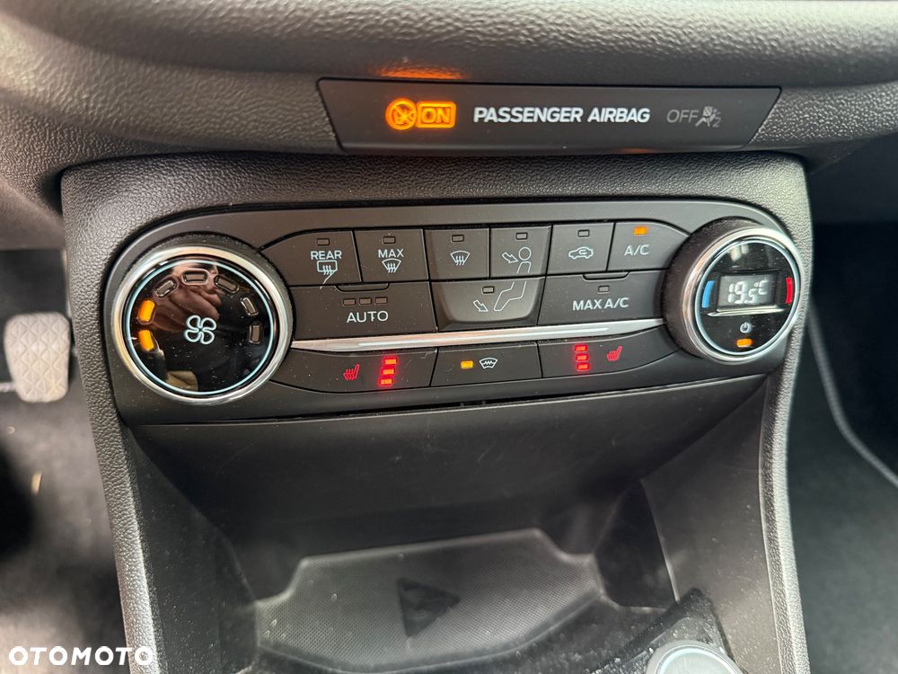 Ford Fiesta 1.1 S&S TITANIUM - 13