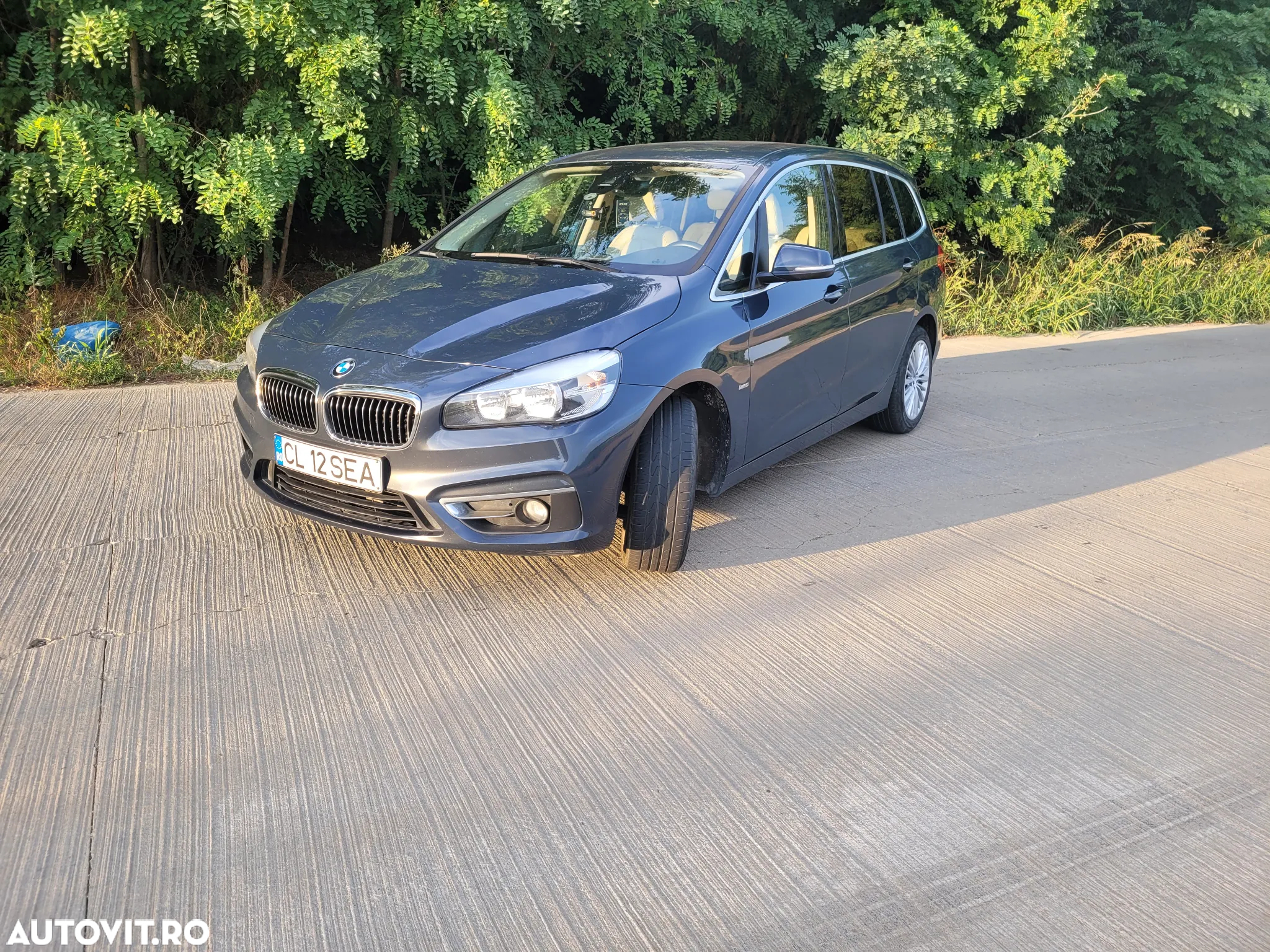 BMW Seria 2 218d Gran Tourer Luxury Line - 2