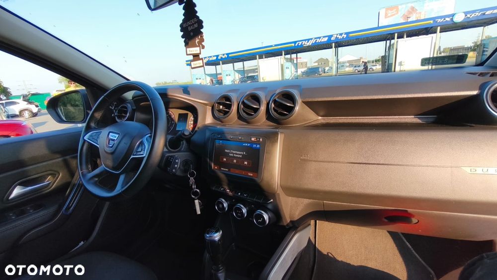Dacia Duster 1.0 TCe SL Celebration - 13