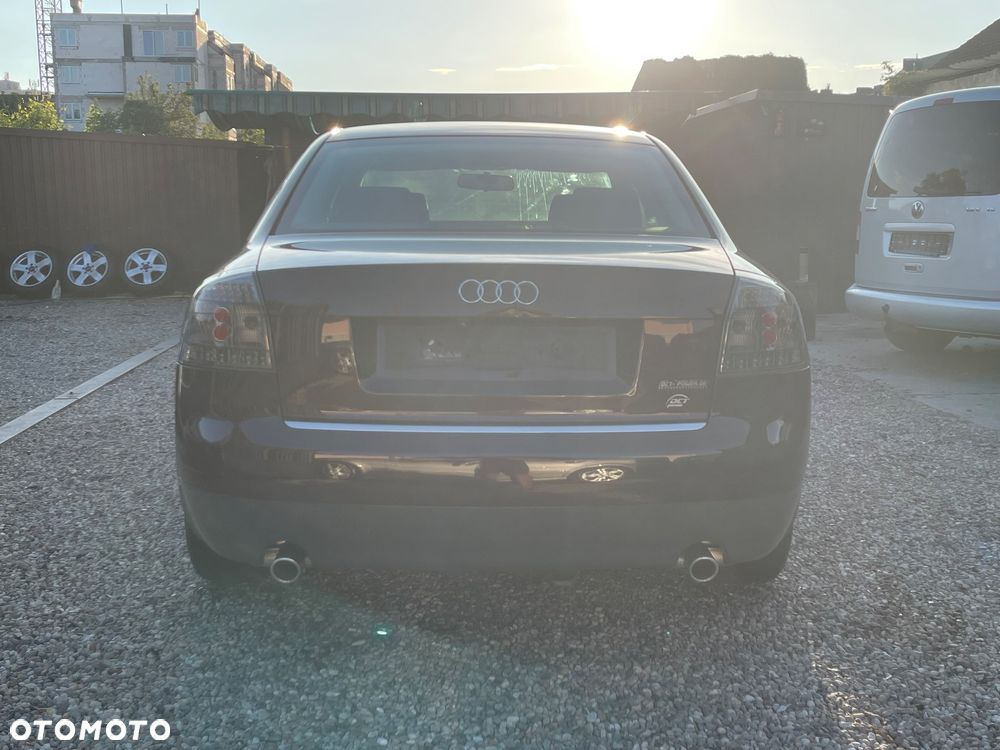 Audi A4 Limousine 1.8T - 11