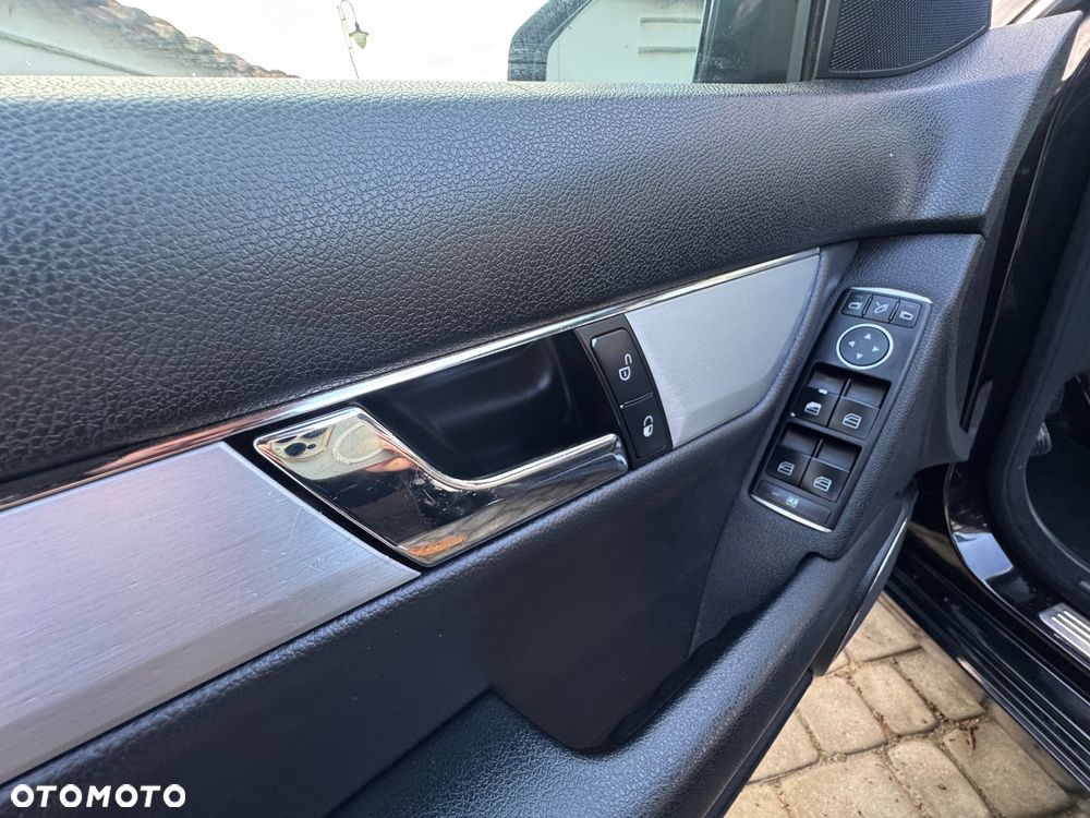 Mercedes-Benz Klasa C - 24