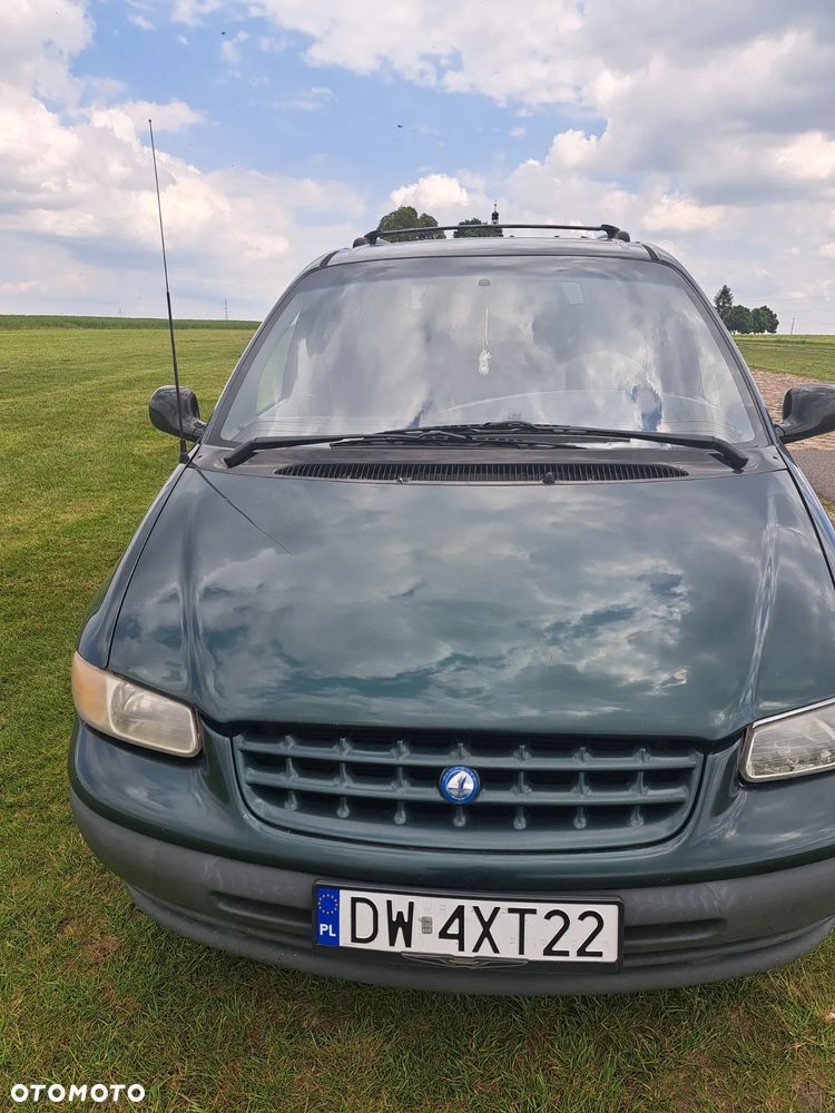 Plymouth Voyager 3.3 SE - 5