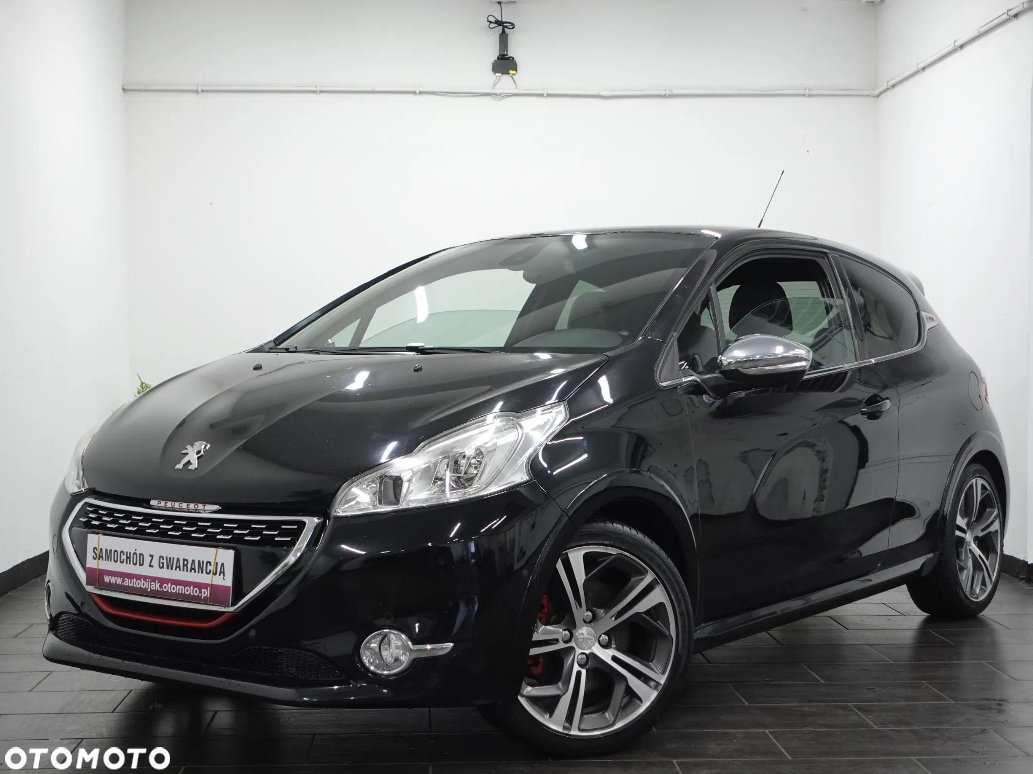 Peugeot 208 GTI 200 THP - 16