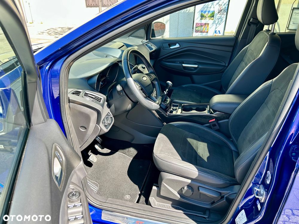 Ford Kuga 1.5 EcoBoost 2x4 Titanium - 14