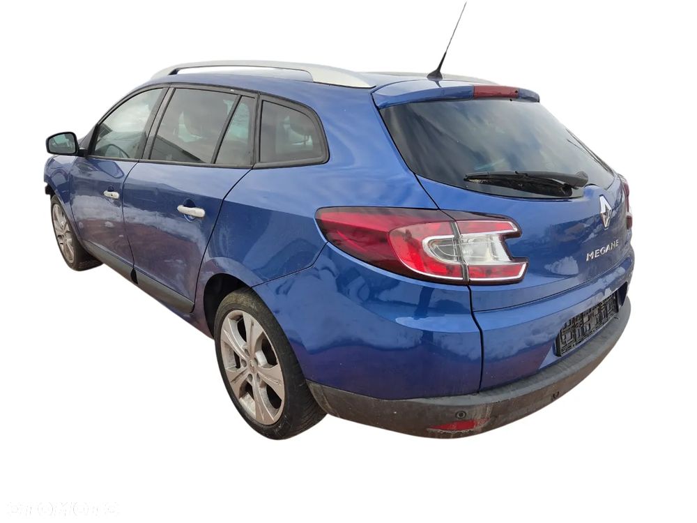 Renault Megane III 2010 Silnik 1.6 16V (K4M858) 110KM (81kW) TERNA Na Części zderzak lampy drzwi - 2