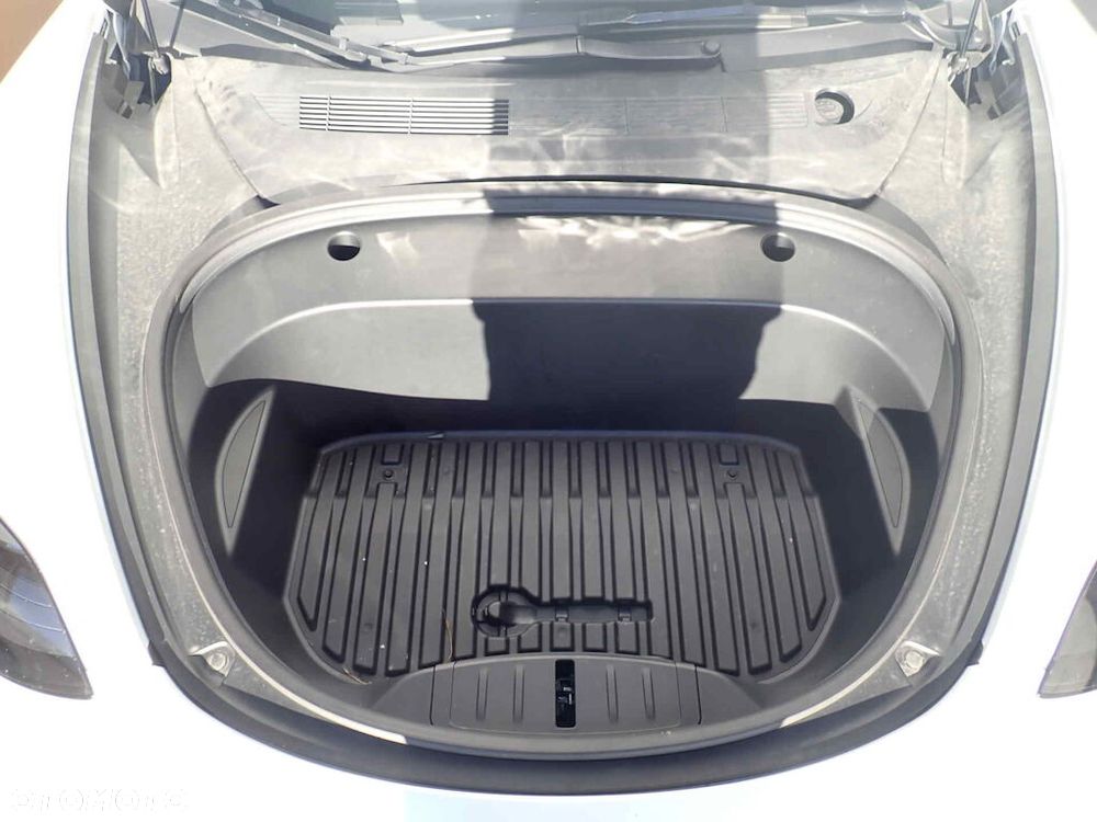 Tesla Model 3 Standard Reichweite Plus Hinterradantrieb - 9