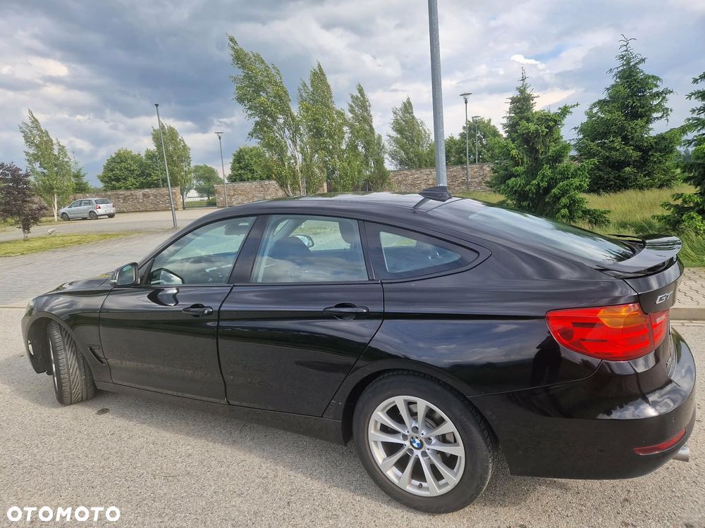 BMW Seria 3 320d xDrive - 5