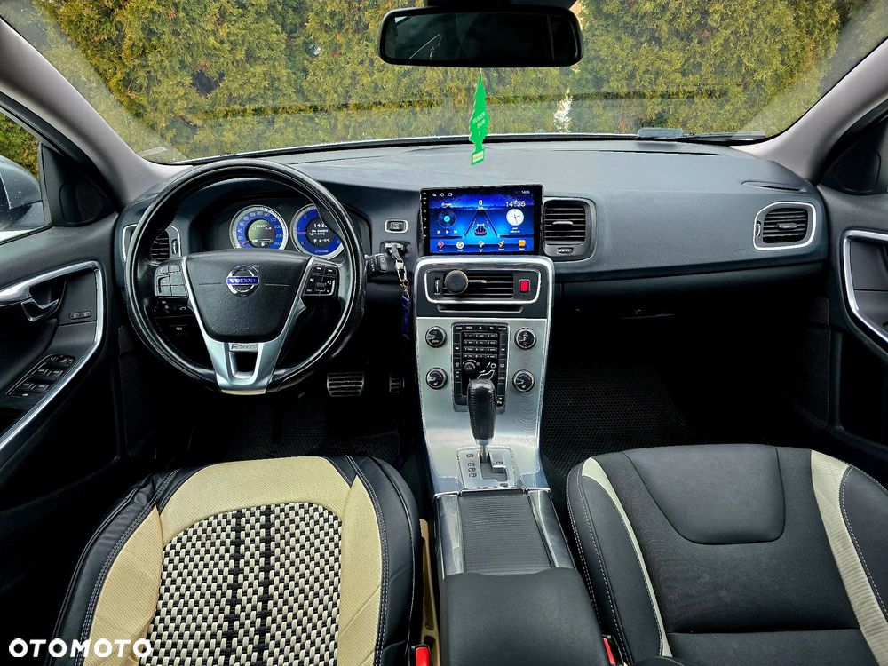 Volvo V60 D4 Geartronic RDesign - 20