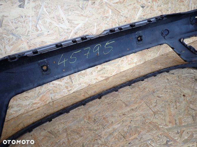 VW GOLF VII R-LINE 12- zderzak przedni przód - 10