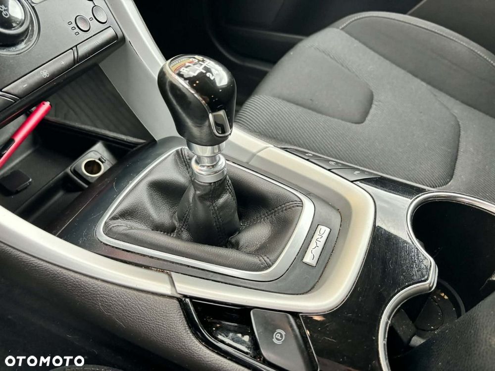 Ford Mondeo - 24