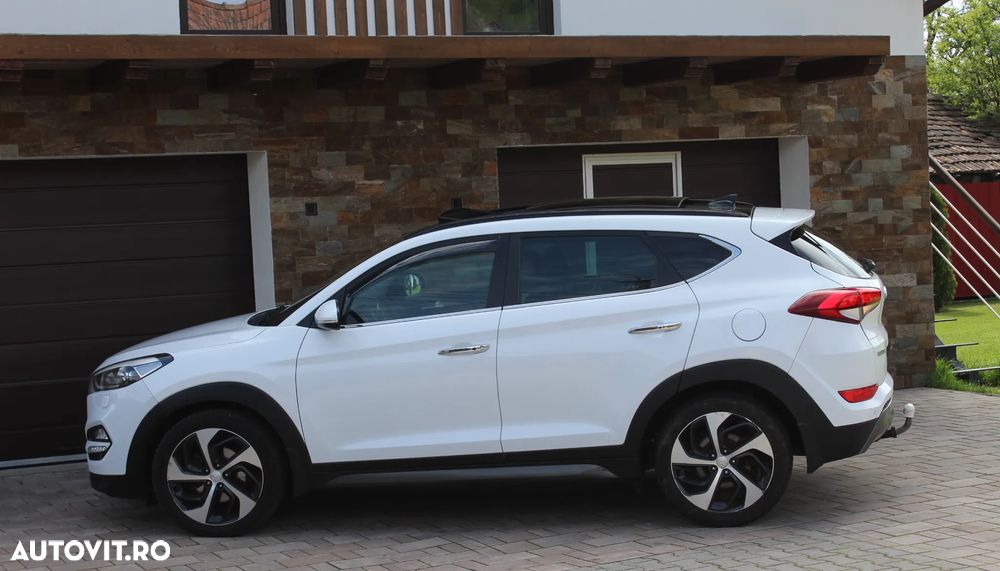 Hyundai Tucson 2.0 CRDI 4WD Automatik Premium - 11