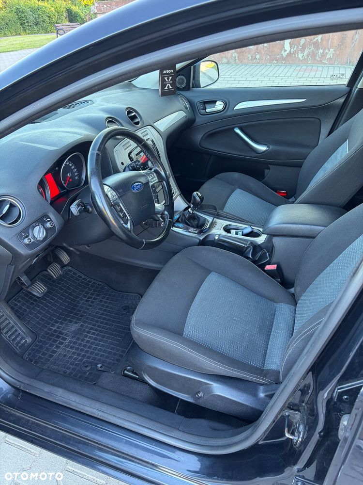 Ford Mondeo 2.0 TDCi Black Magic - 17