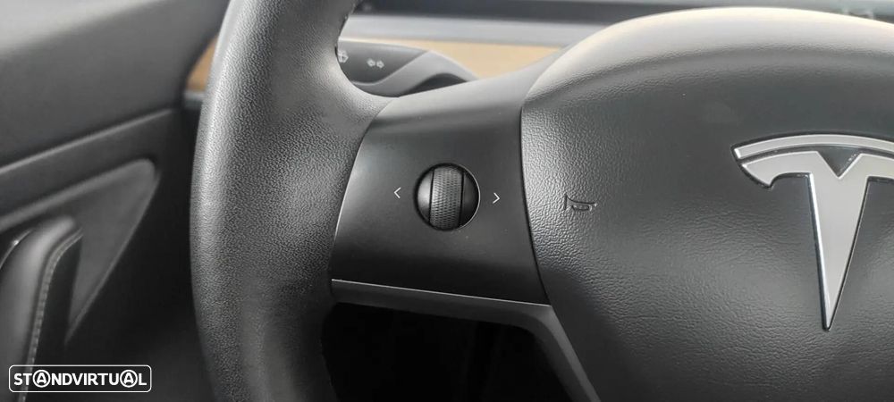 Tesla Model 3 Standard RWD - 35
