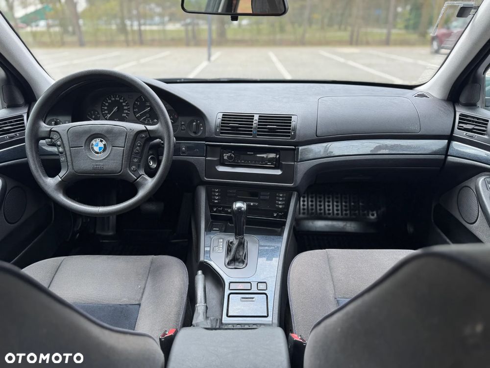 BMW Seria 5 - 25