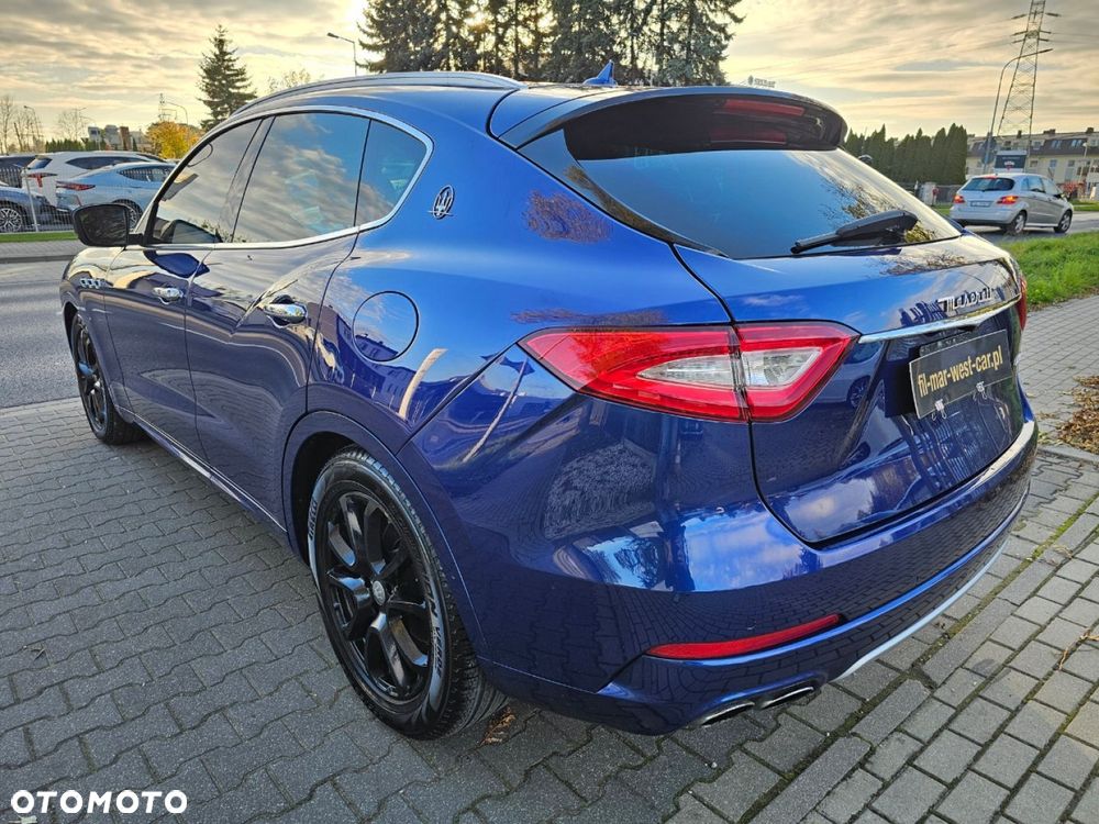Maserati Levante - 11