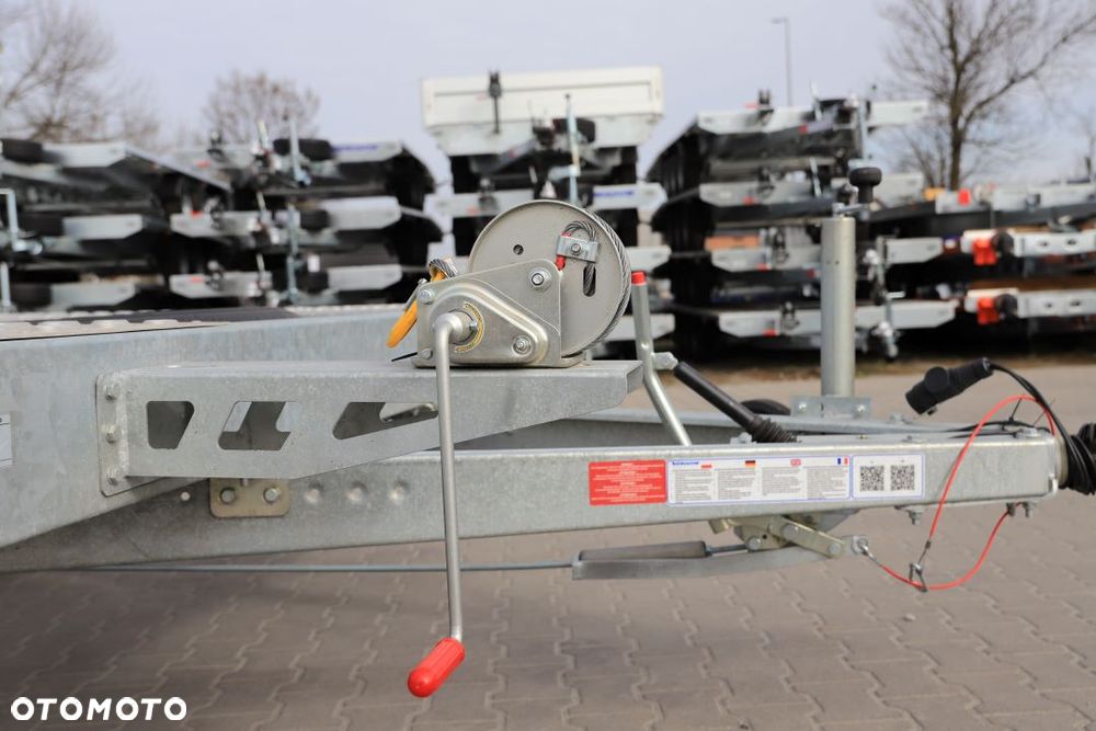 Niewiadów Mars 4.5 x 2.5 , 2 osie, koła 185R14C, DMC 3500 kg - 8