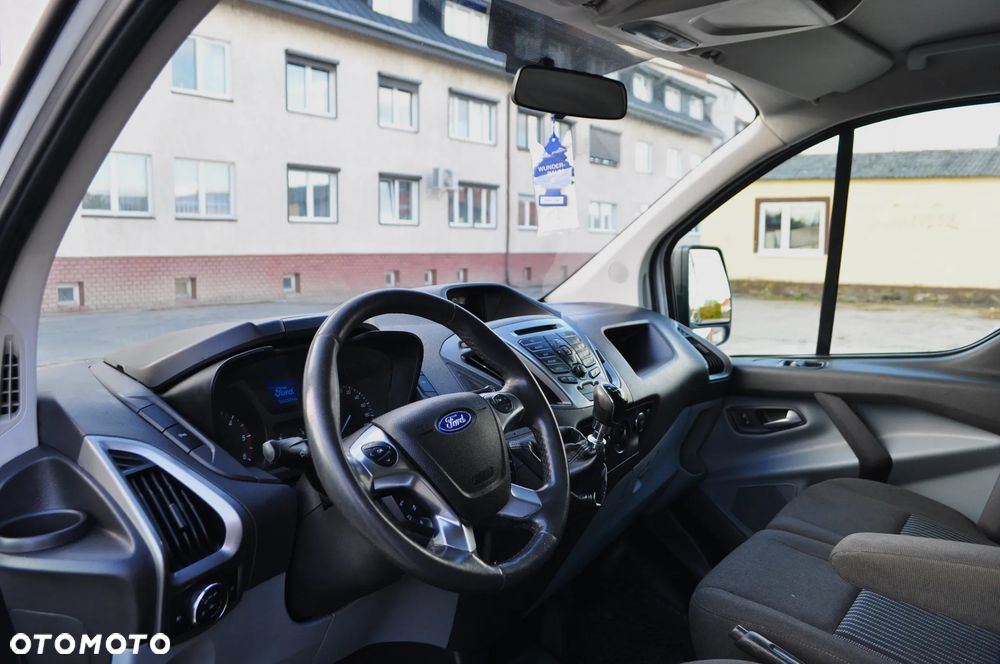 Ford TRANSIT CUSTOM - 16