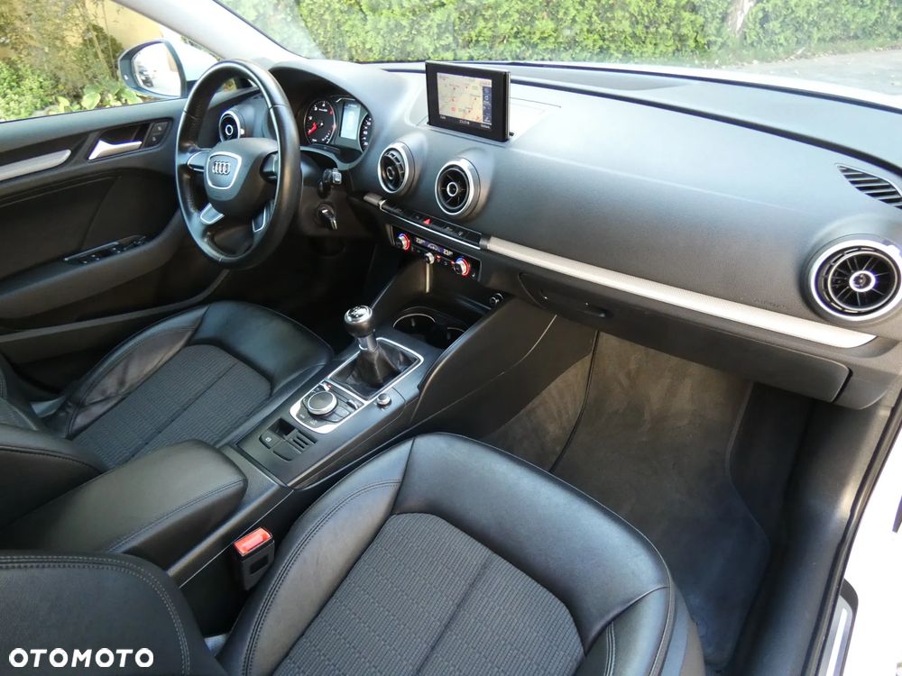 Audi A3 Sportback 1.6 TDI (clean diesel) S line Sportpaket - 41