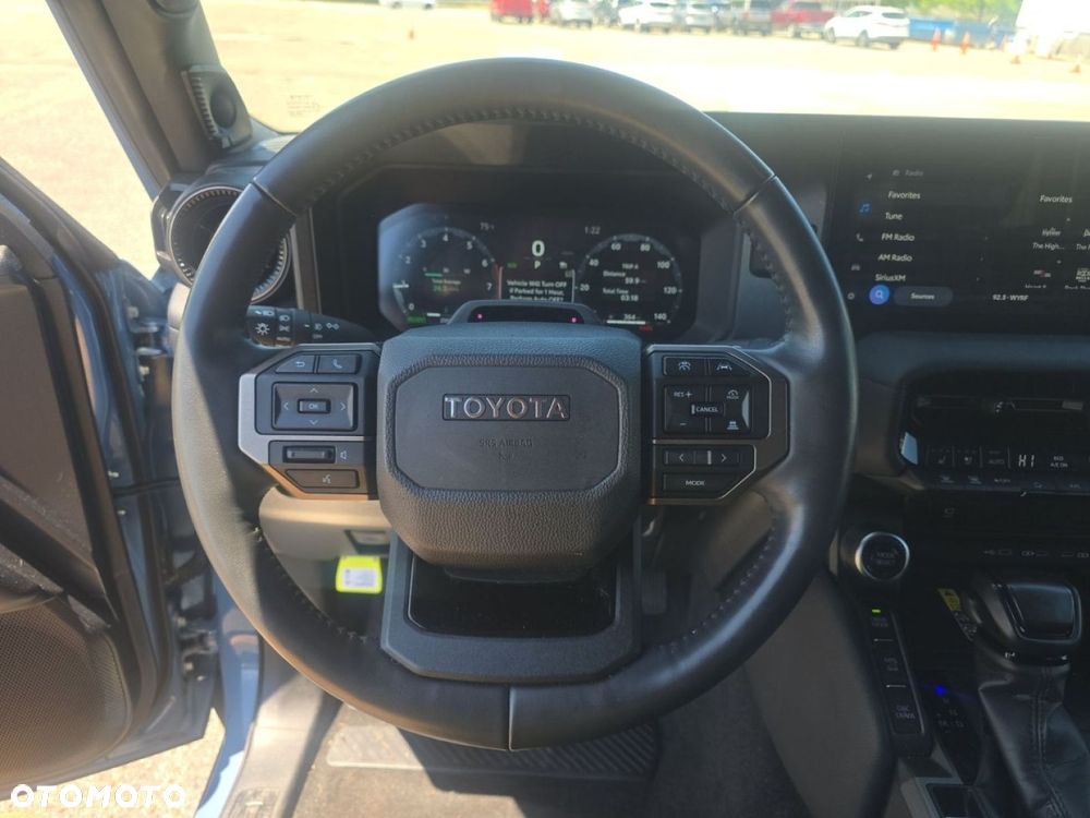 Toyota Land Cruiser - 12