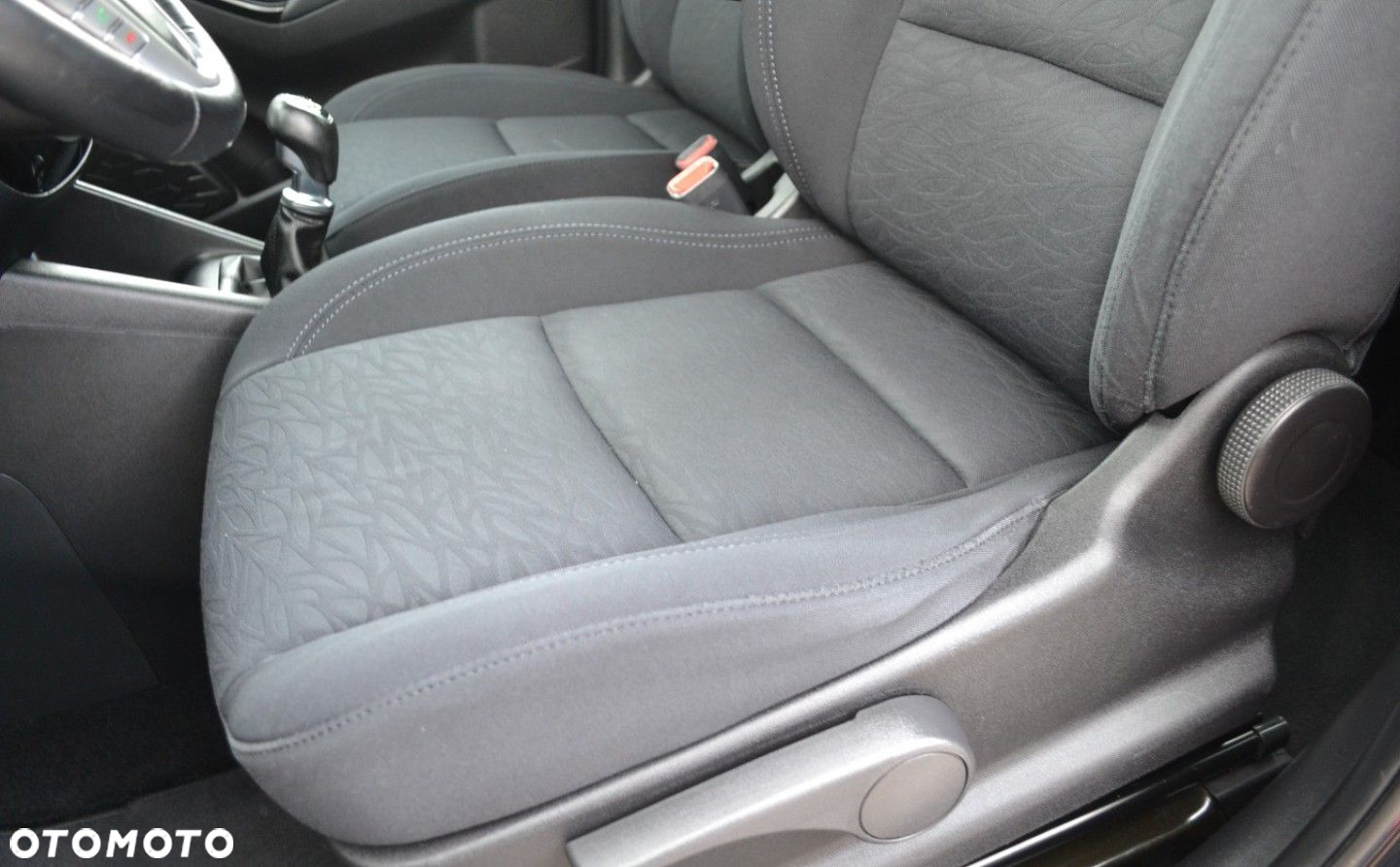 Hyundai ix20 1.4 Comfort - 25