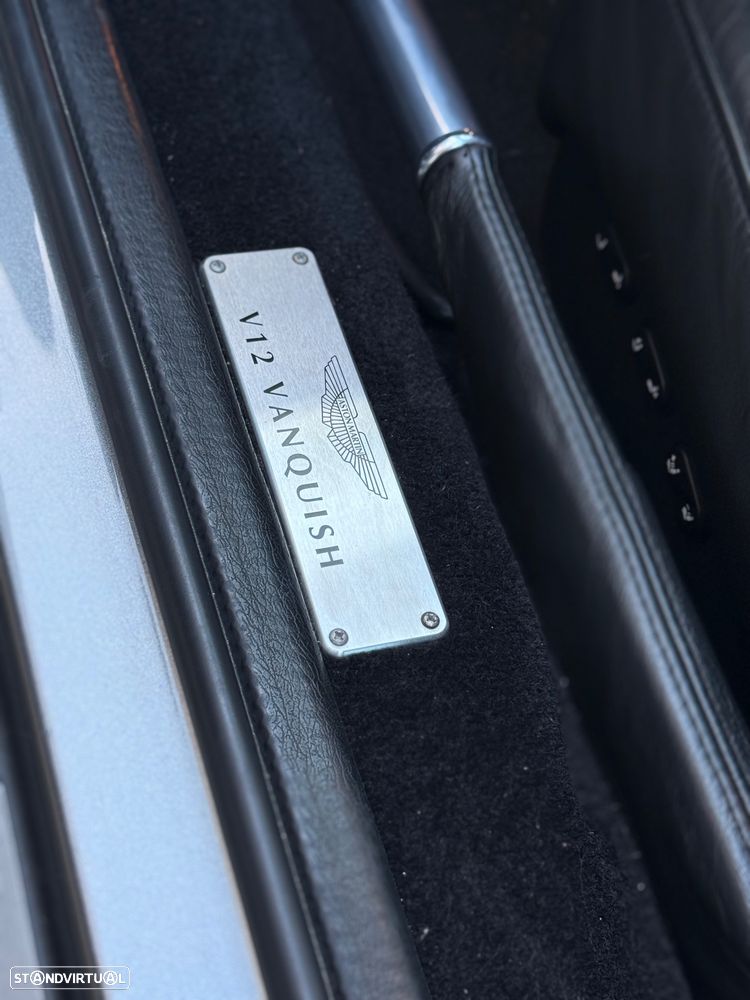 Aston Martin Vanquish - 9