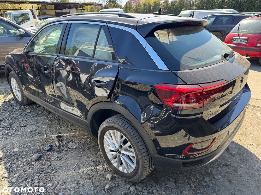 Volkswagen T-Roc - 4