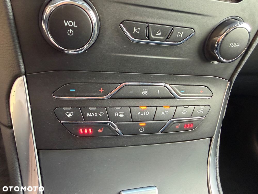 Ford S-Max 2.0 TDCi 4WD Titanium - 16